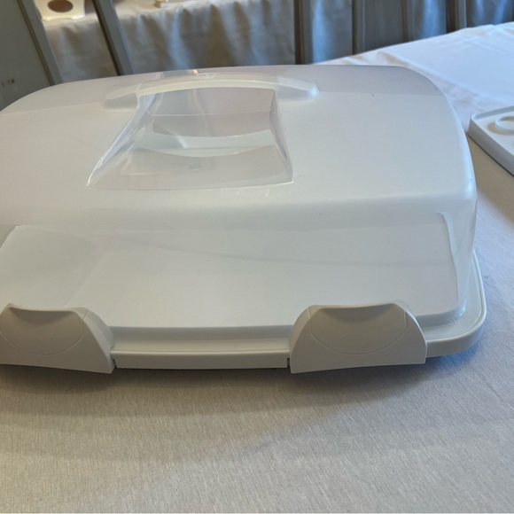 UEC Wilton Bake&Take Non-Stick Mini CupcakeMuffin Pan& Handy Tray,Carrier Set - Picture 3 of 8